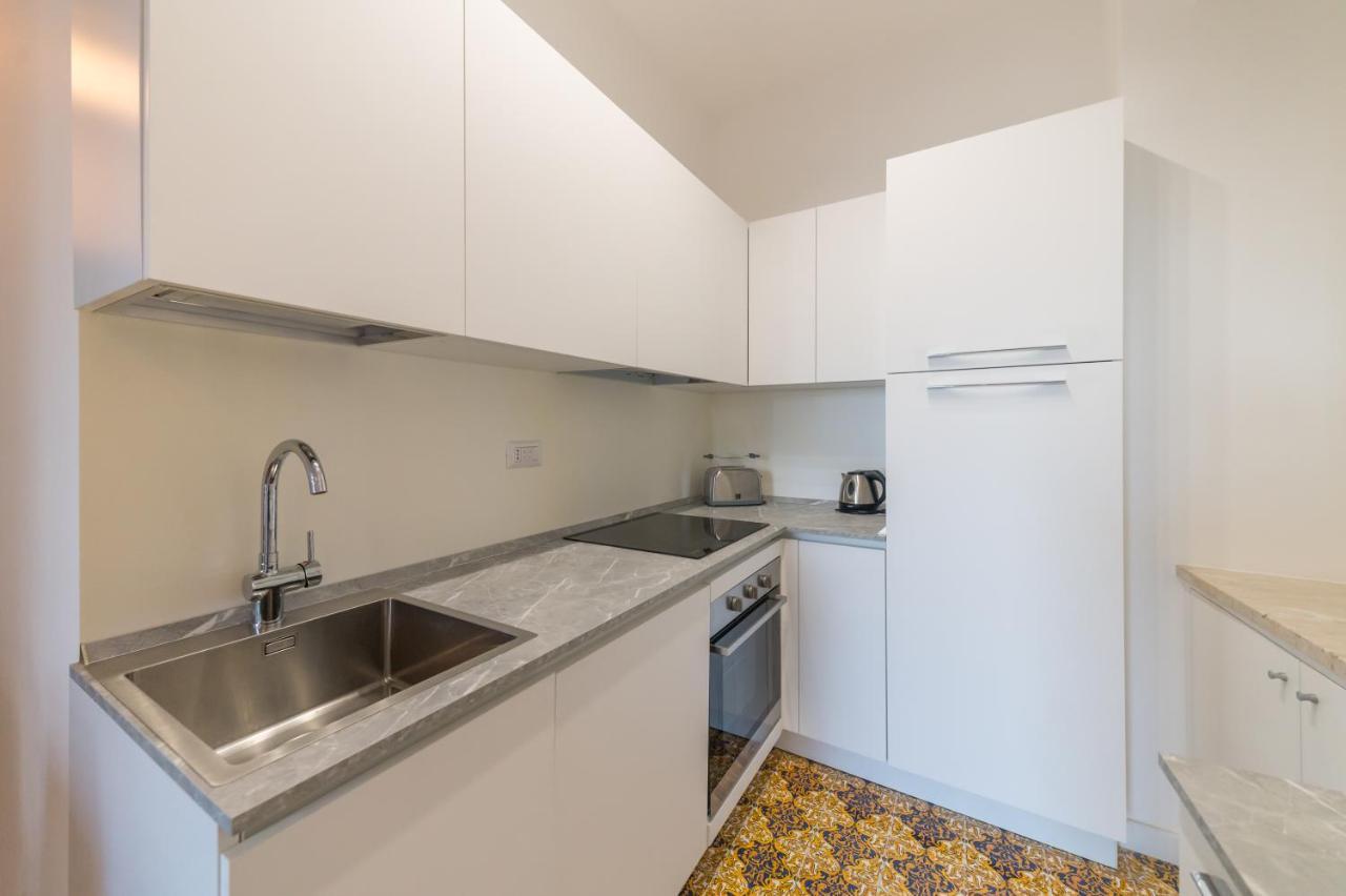 Castalia & Duomo Apartment *