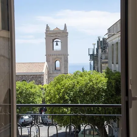 Castalia Apartments & Rooms Duomo Taormine Extérieur photo